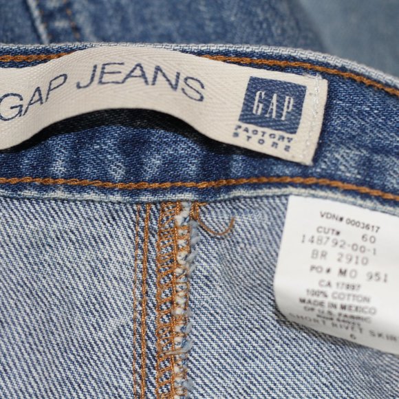 GAP Denim Skirt (6) - Picture 9 of 9